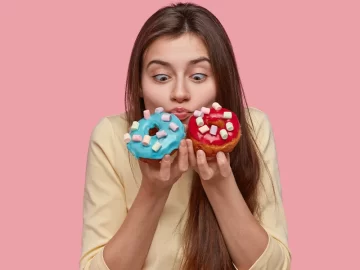 Why-Does-My-Tooth-Hurt-After-Eating-Sweets